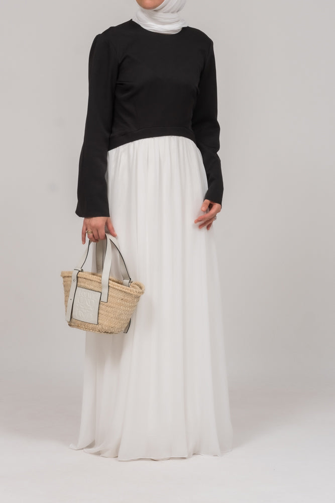 Voglia contrast dress with black solid top and white chiffon skirt