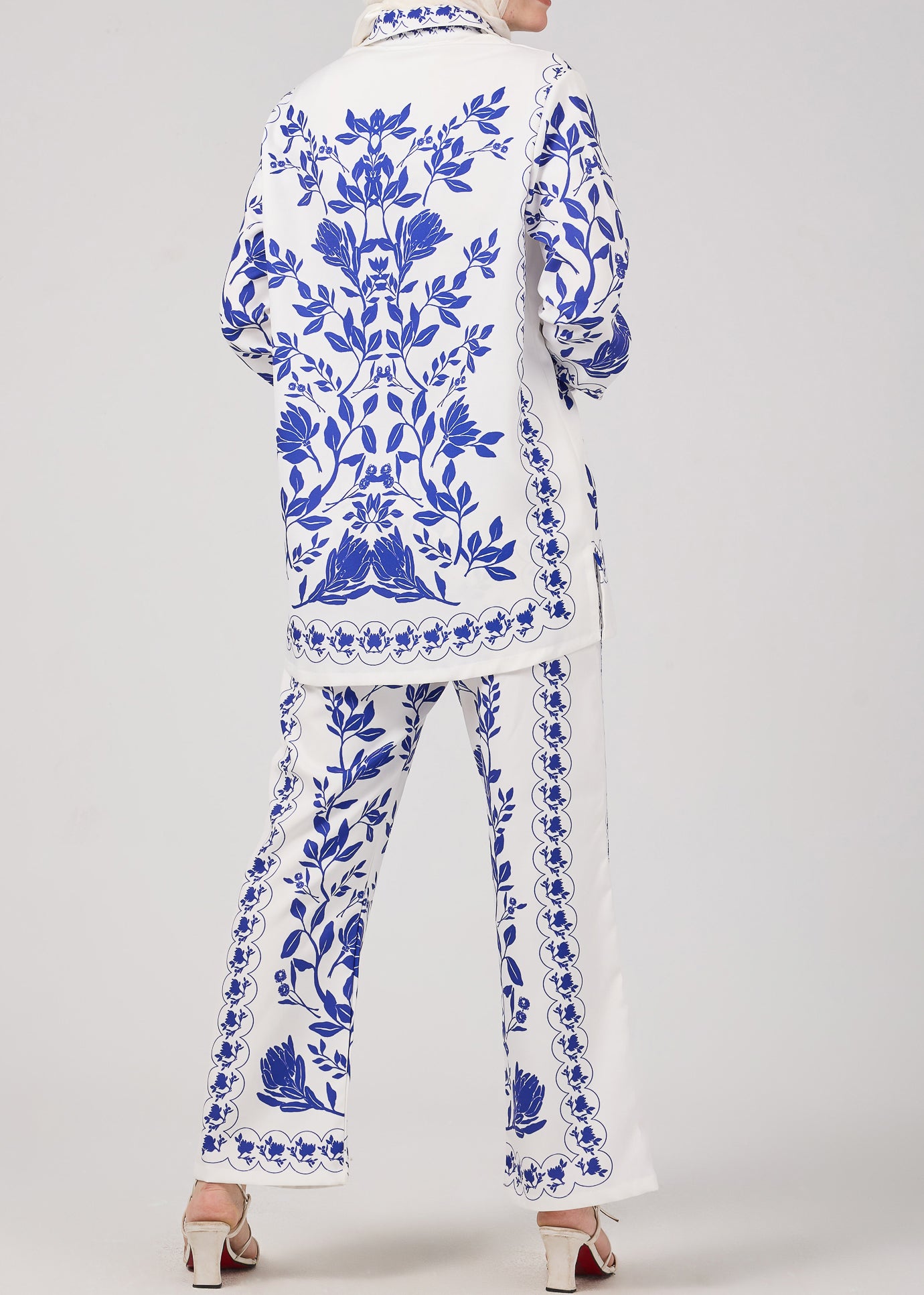 Floral print on Azul Elegance Printed Two-Piece Set