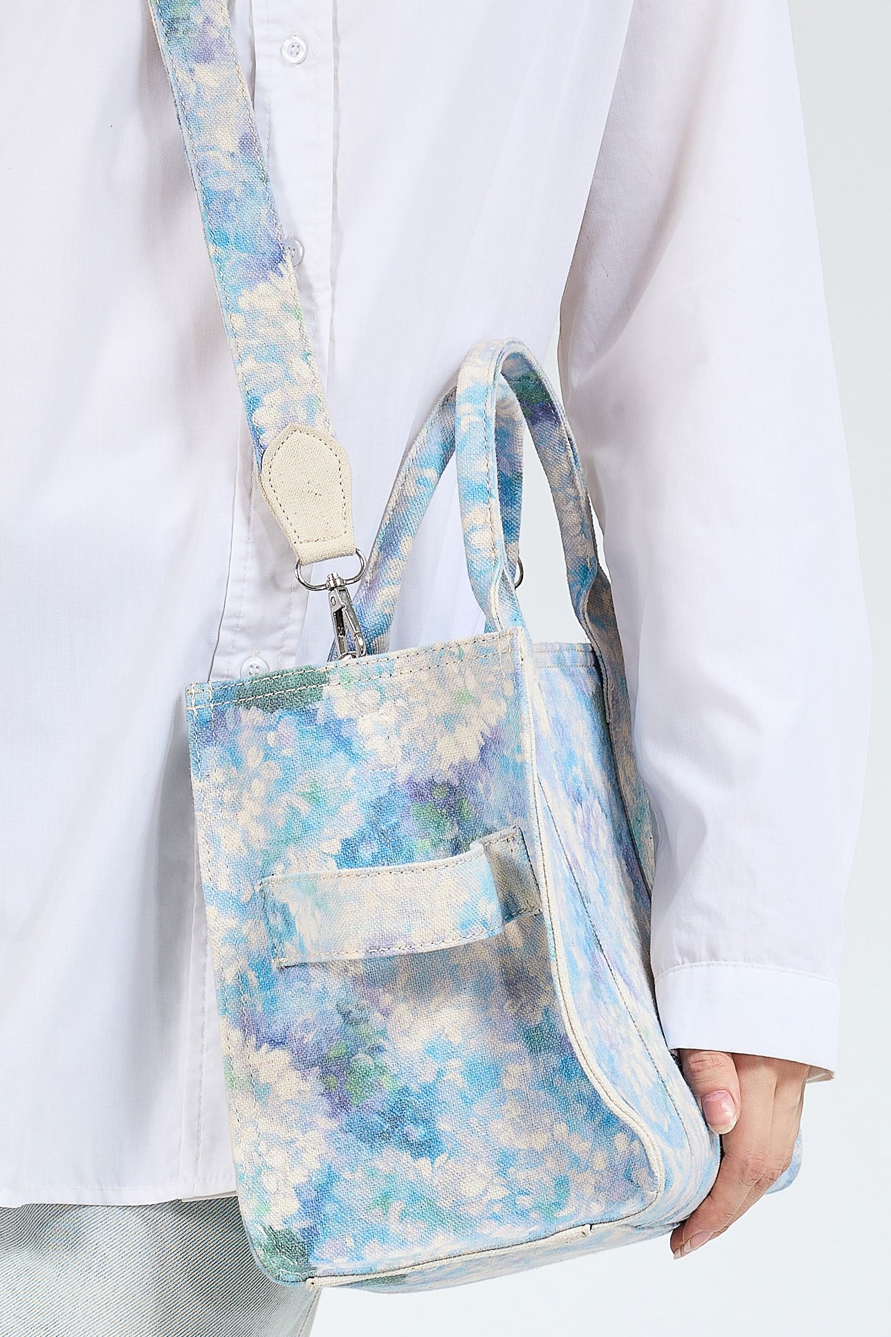 Blossom Blue Floral Medium Tote Side View
