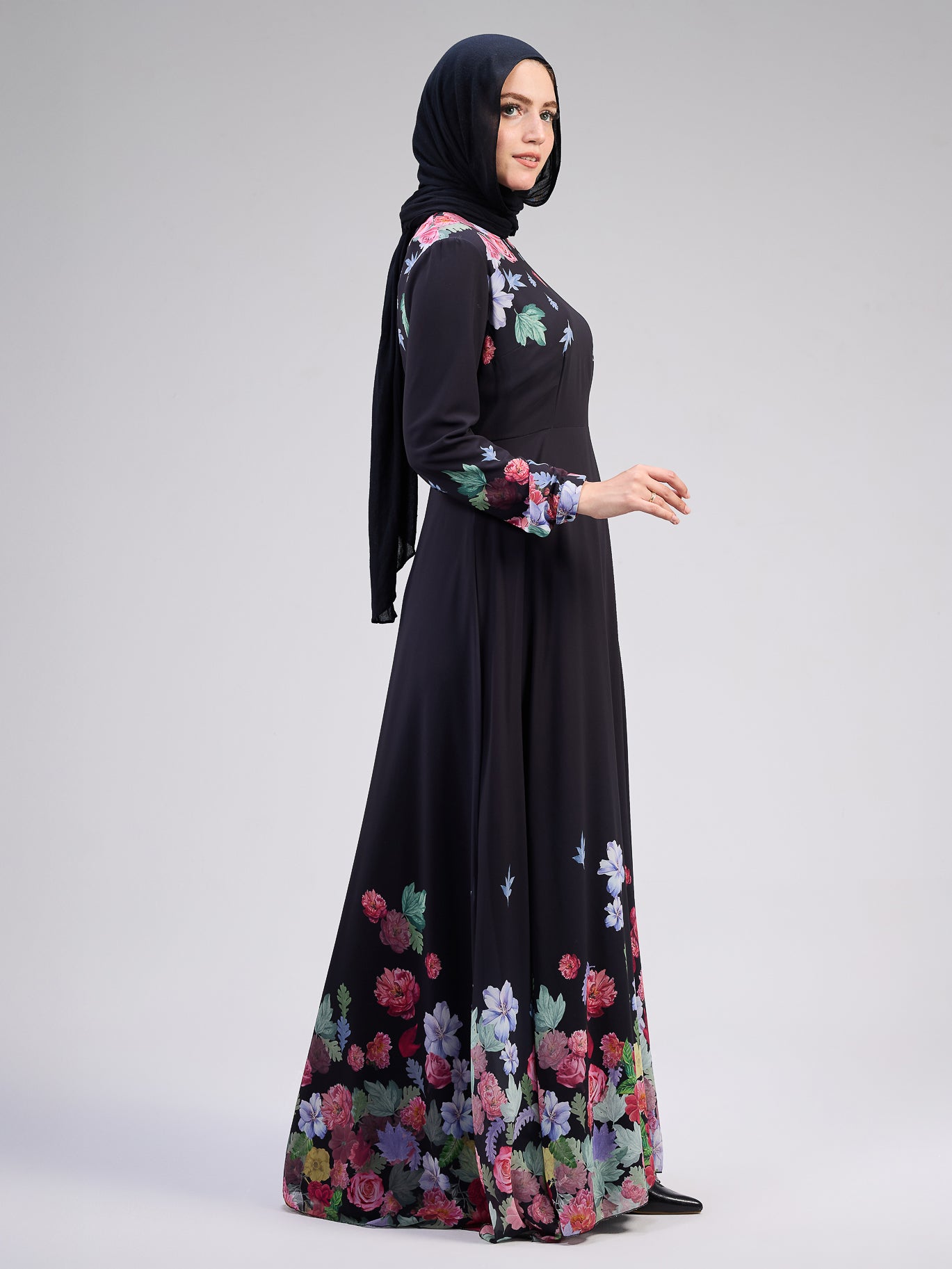 Elegant black floral print dress for modest fashion