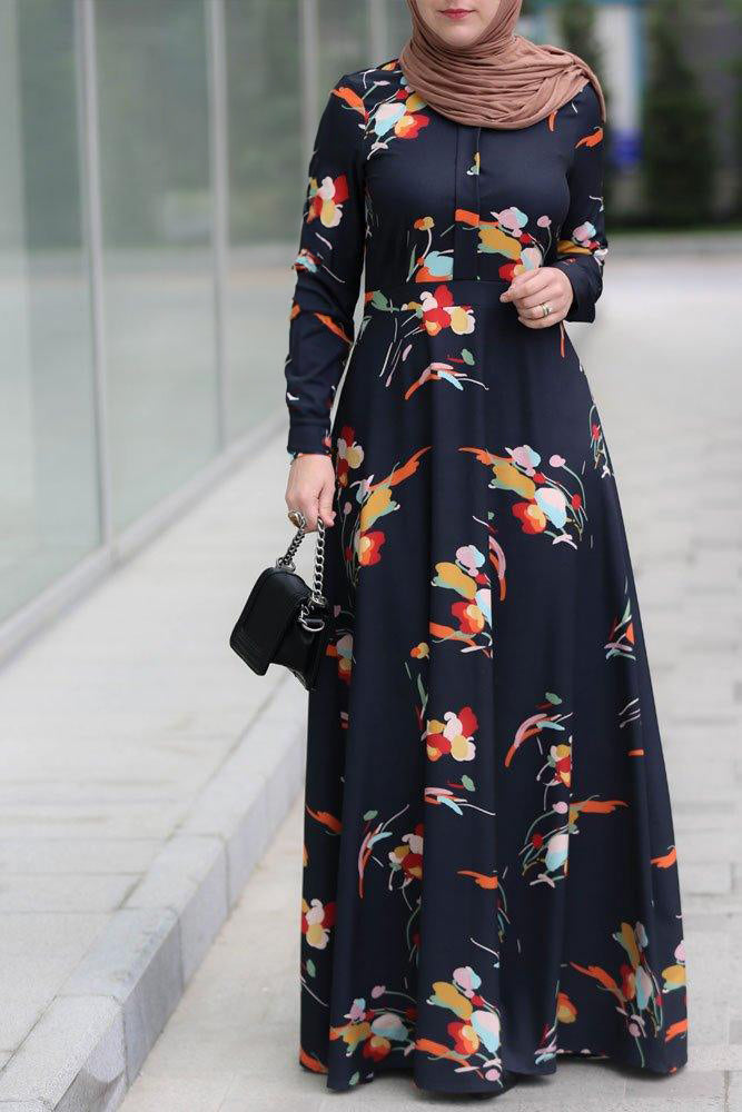 Side view of the Elegant Floral Maxi Dress, highlighting the concealed zipper