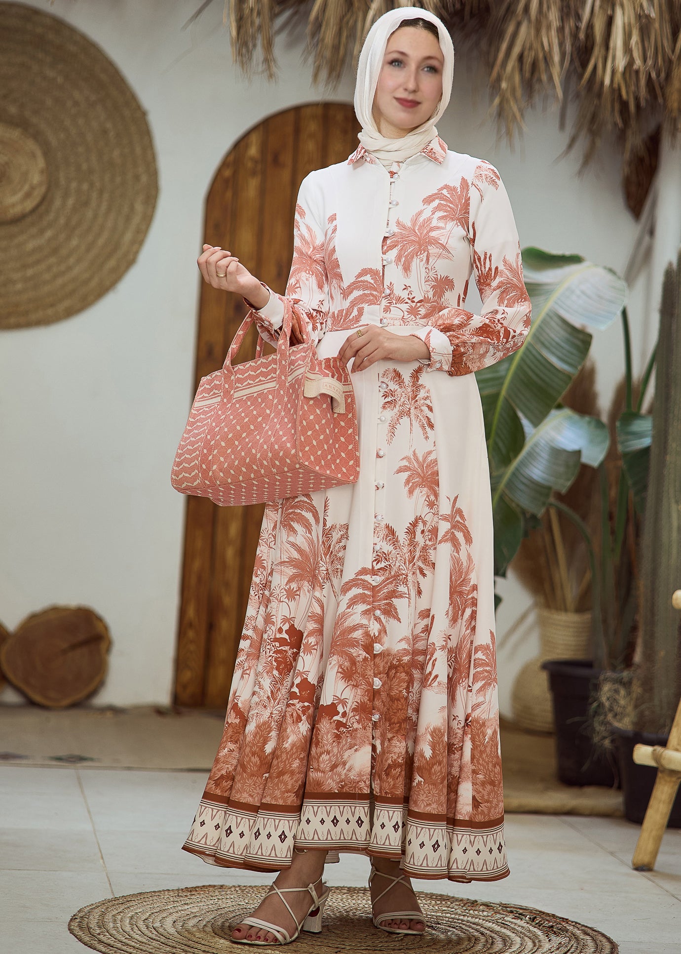 Front view of the Heritage Coral and Cream Medium Tote with Keffiyeh pattern