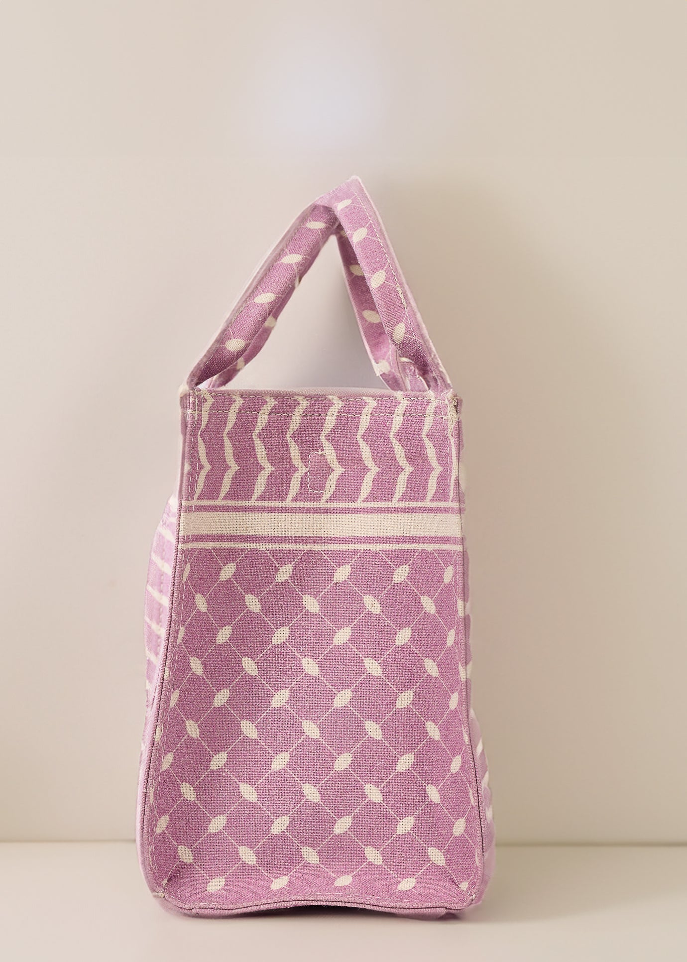 Mauve Keffiyeh Pattern Medium Tote with removable strap