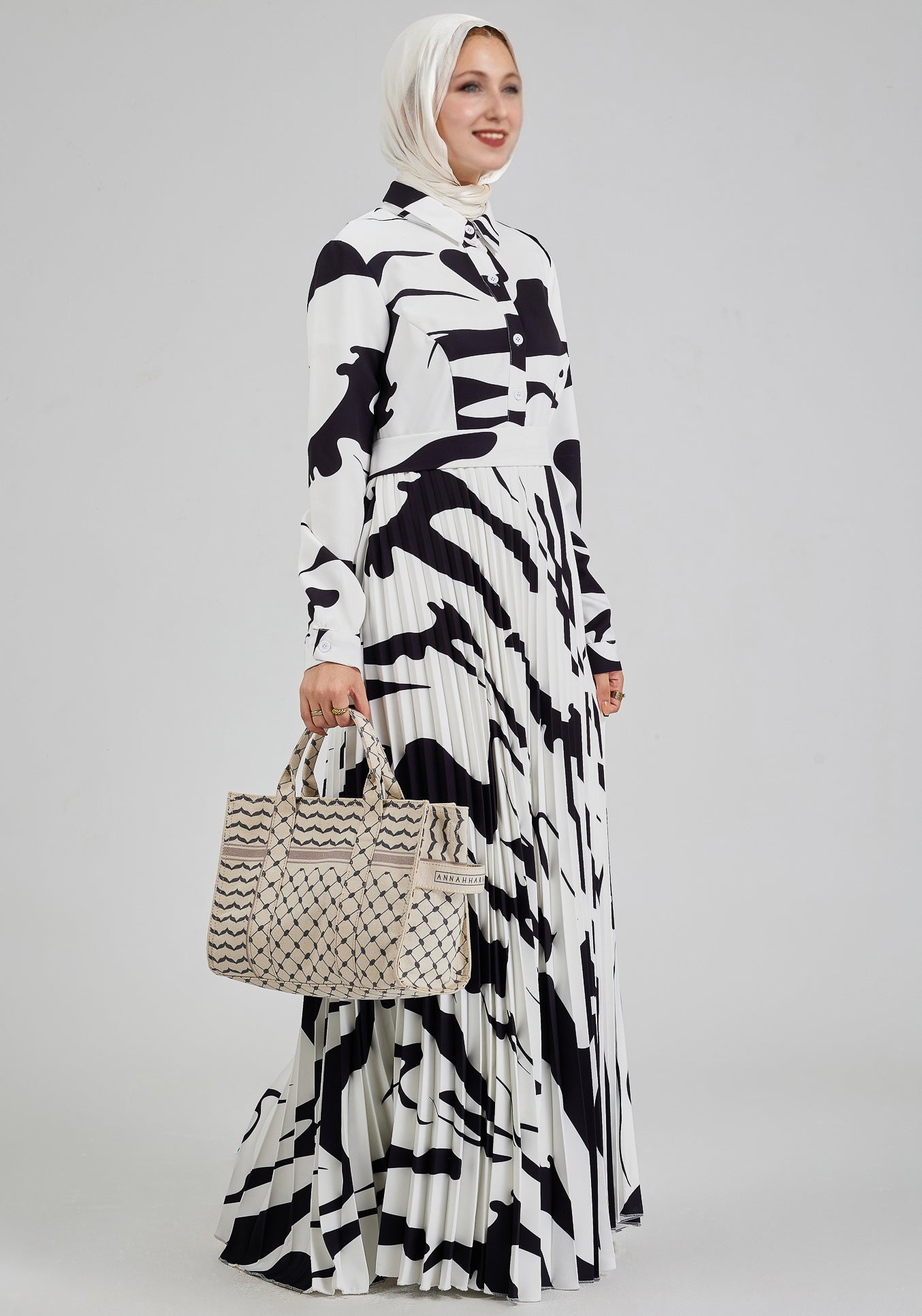 Back view of Monochrome Brushstroke Print Pleated Maxi Dress