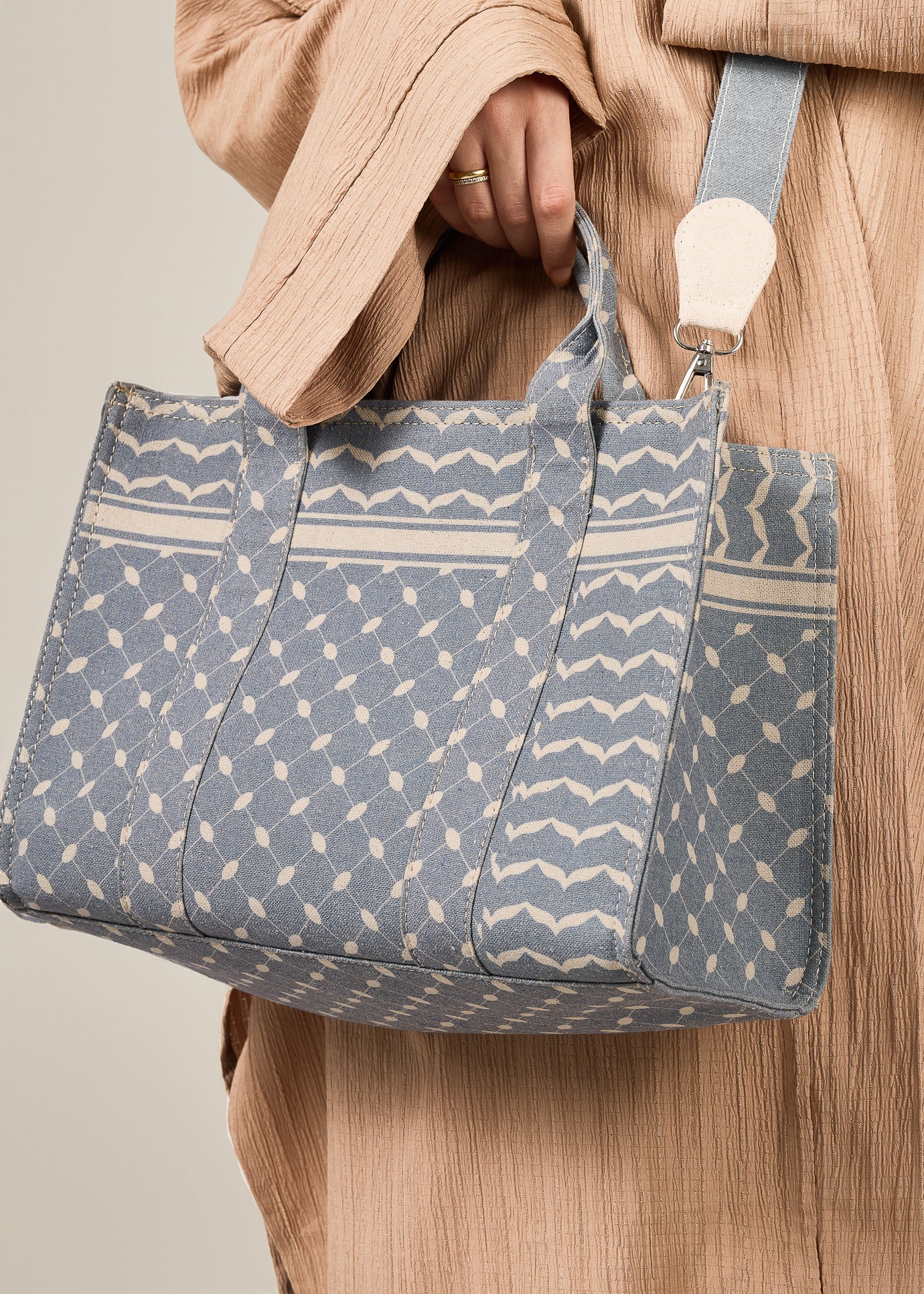 Slate Blue and Cream Keffiyeh Pattern Tote Styled with Outfit