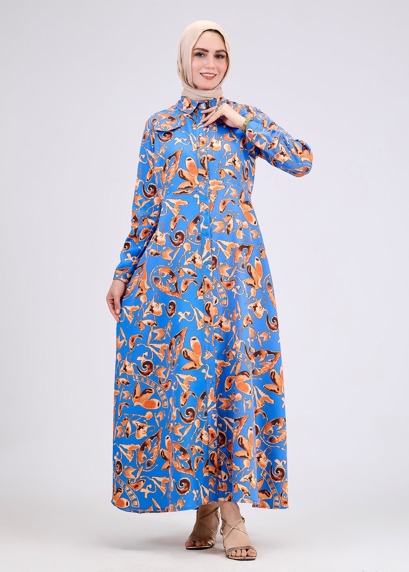 Elegant modest crepe dress with abstract pattern
