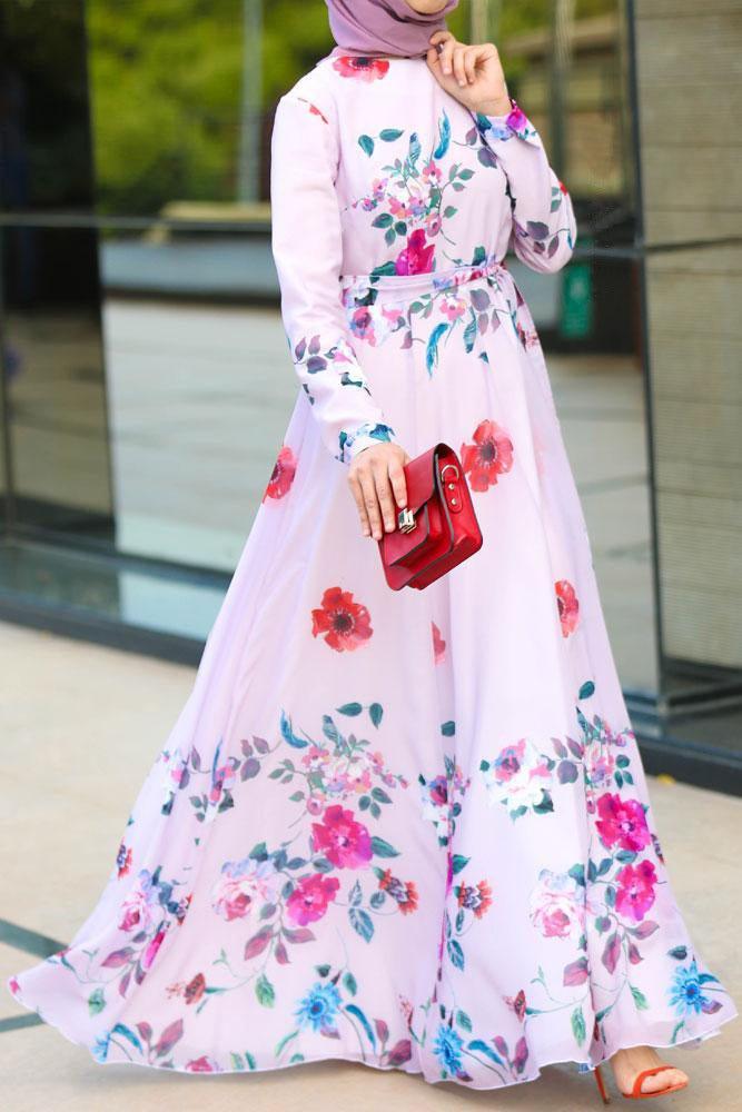 Back view of the light pink Shaimaa Chiffon Dress with zipper closure