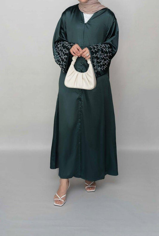 Green Opalz embroidered abaya with snaps in satin with kimono sleeves - ANNAH HARIRI