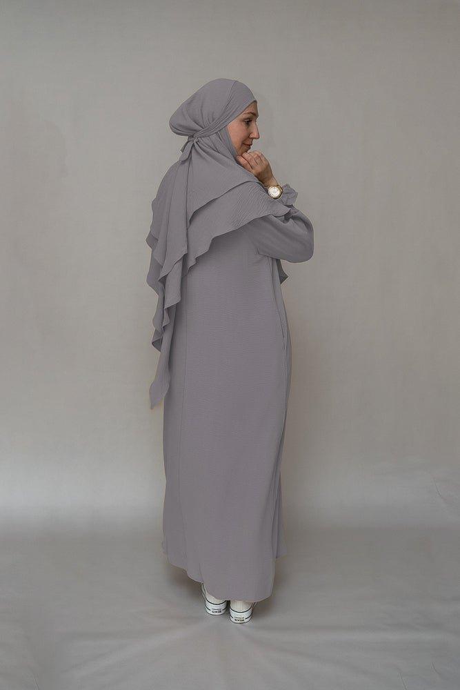 Functional pockets on the Light Gray Non-Wrinkle Abaya Dress