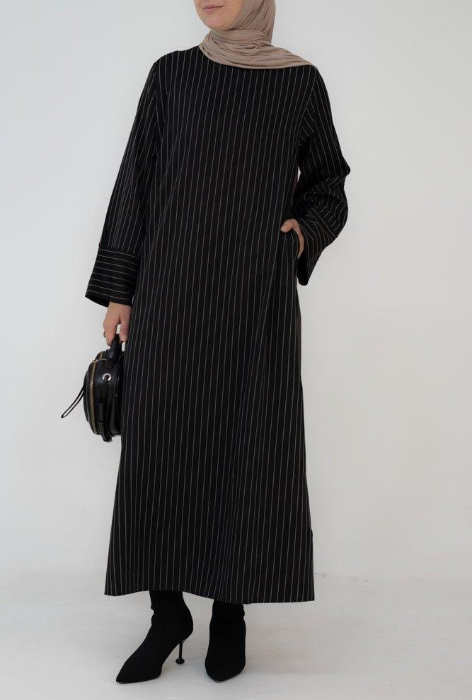 Stripes maxi dress of pencil cut with a detachable belt and pockets in black - ANNAH HARIRI